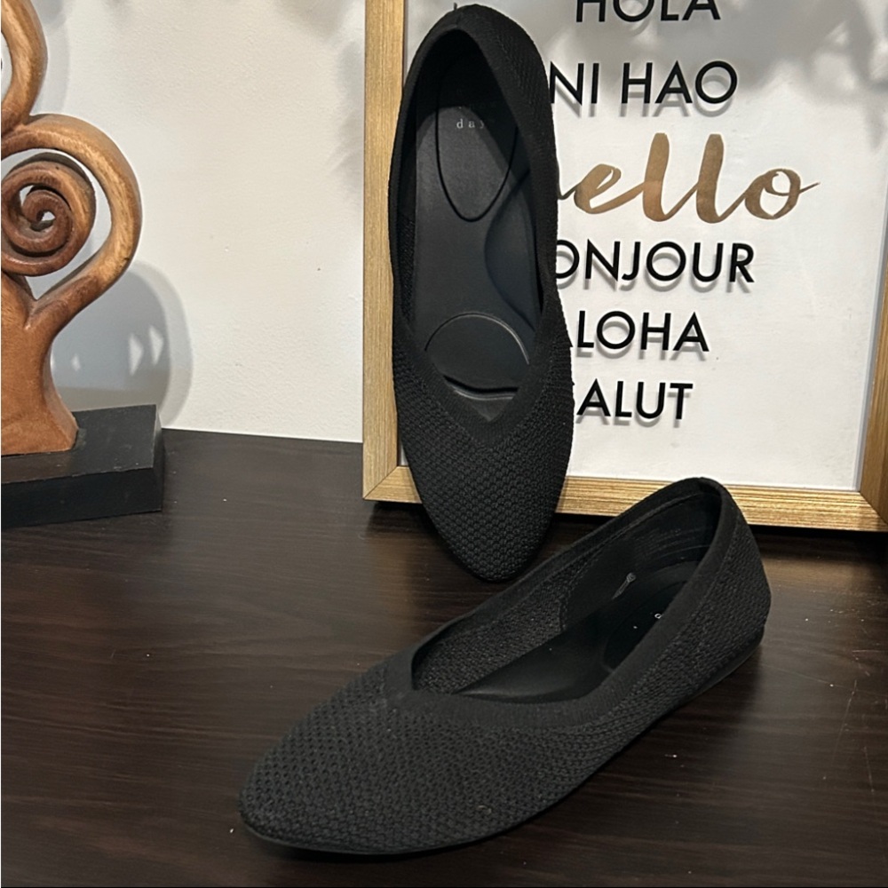 Classic Black Women's Flats Like New